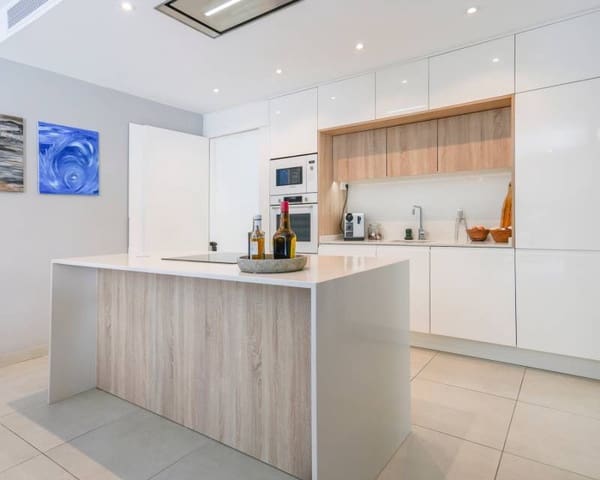 4 camera da letto Villa in vendita in Benijófar con piscina garage - 690.000 € (Rif: 9852165)