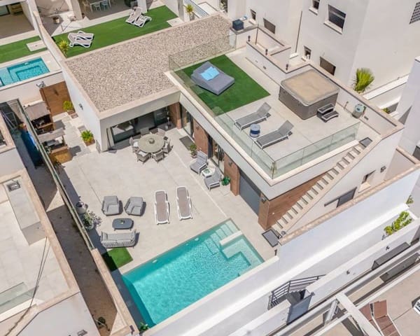 4 camera da letto Villa in vendita in Benijófar con piscina garage - 690.000 € (Rif: 9852165)