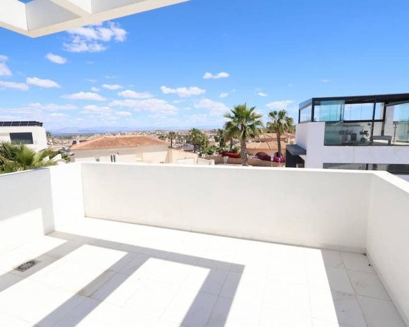 3 soveværelse Villa til salg i La Marquesa med swimmingpool garage - € 699.000 (Ref: 9860877)