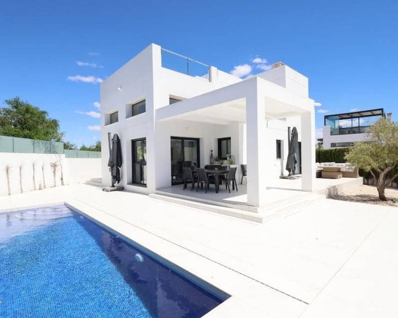 3 soveværelse Villa til salg i La Marquesa med swimmingpool garage - € 699.000 (Ref: 9860877)