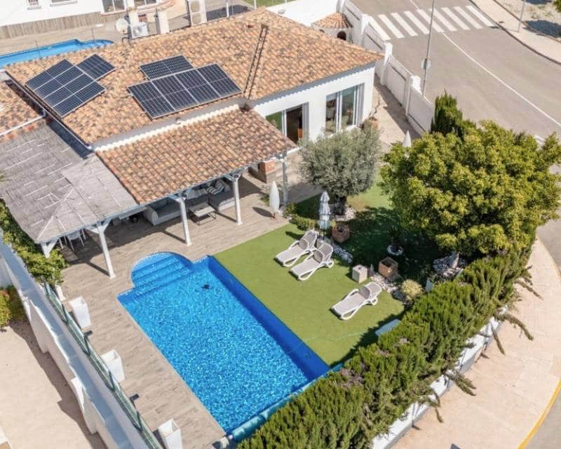 3 sypialnia Willa na sprzedaż w San Fulgencio z basenem garażem - 495 000 € (Ref: 9863456)
