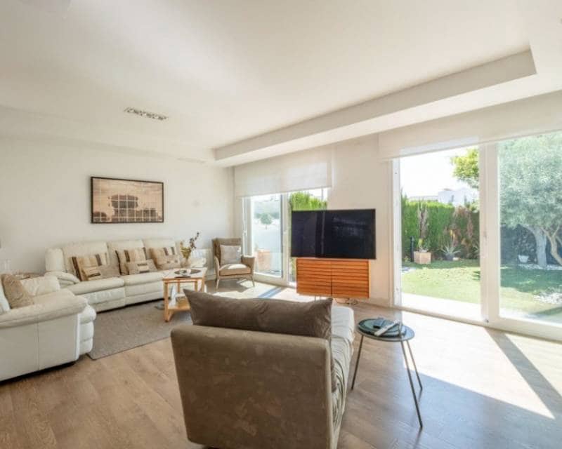 3 sypialnia Willa na sprzedaż w San Fulgencio z basenem garażem - 495 000 € (Ref: 9863456)