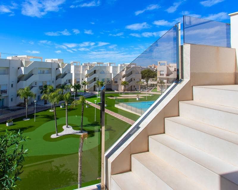 2 slaapkamer Penthouse te koop in El Raso met zwembad - € 325.000 (Ref: 9865569)