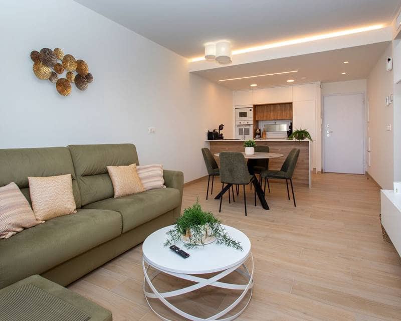 2 slaapkamer Penthouse te koop in El Raso met zwembad - € 325.000 (Ref: 9865569)