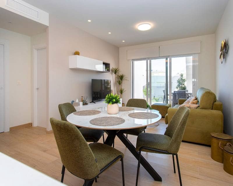 2 slaapkamer Penthouse te koop in El Raso met zwembad - € 325.000 (Ref: 9865569)