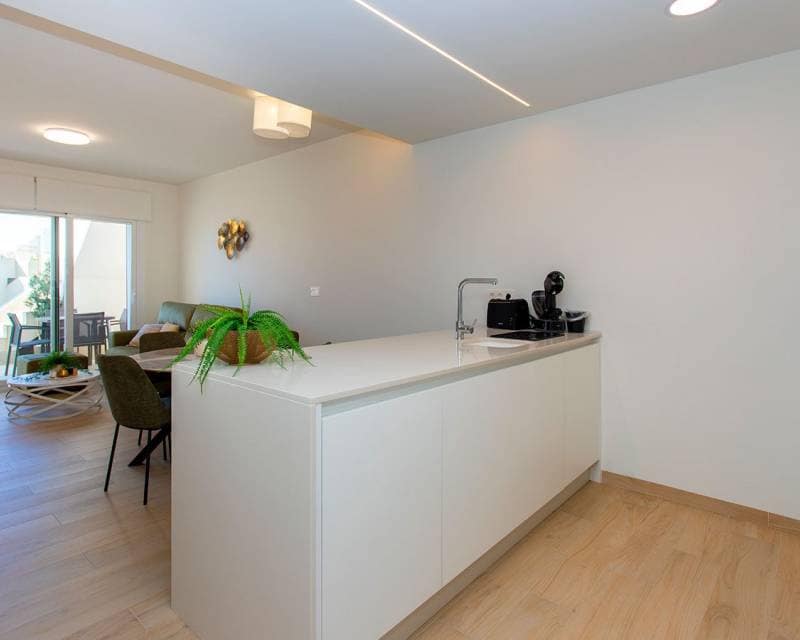 2 slaapkamer Penthouse te koop in El Raso met zwembad - € 325.000 (Ref: 9865569)