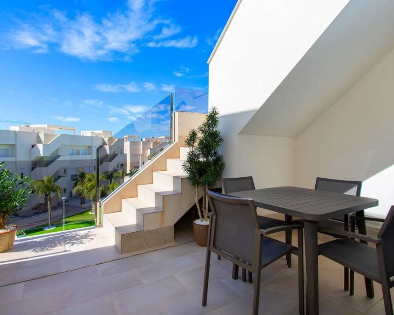 2 slaapkamer Penthouse te koop in El Raso met zwembad - € 325.000 (Ref: 9865569)