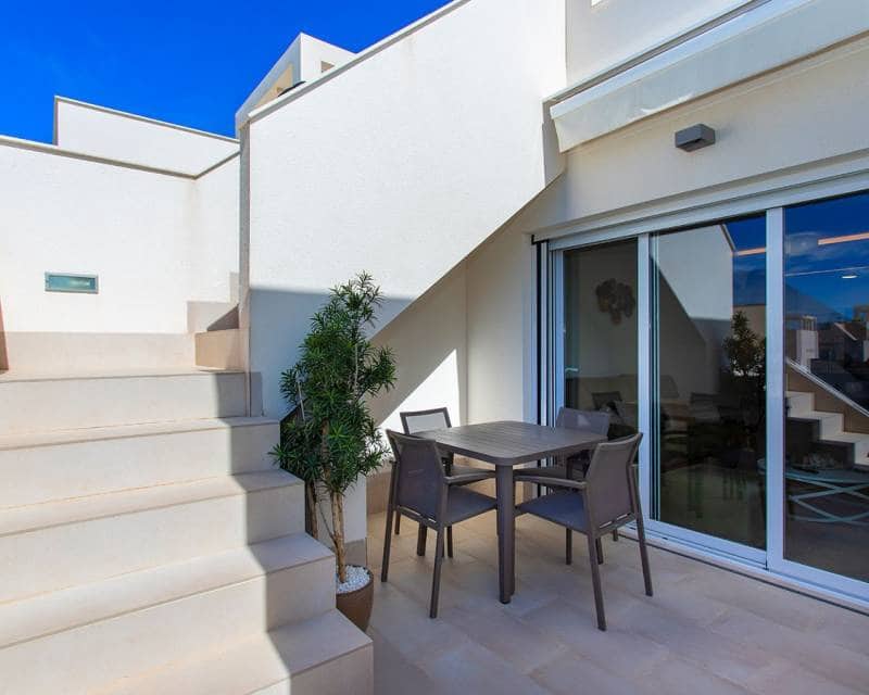 2 slaapkamer Penthouse te koop in El Raso met zwembad - € 325.000 (Ref: 9865569)