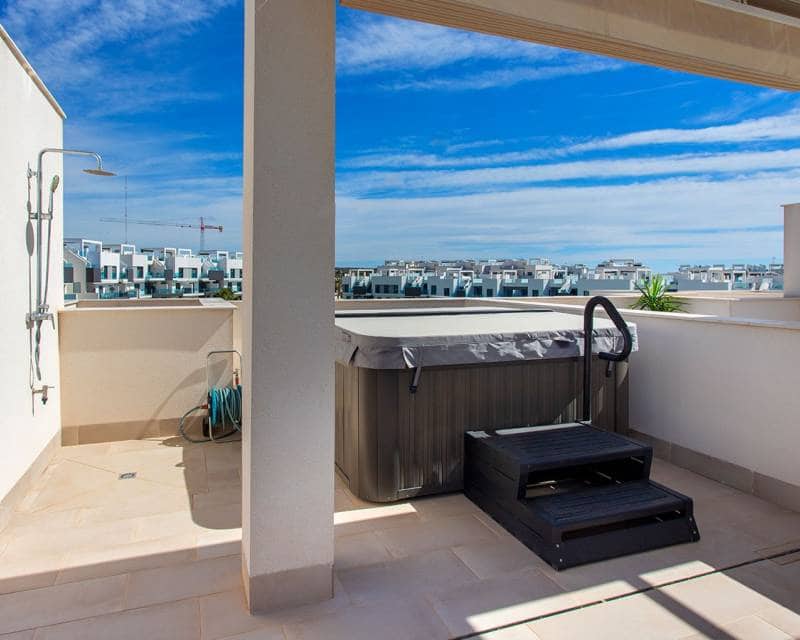 2 slaapkamer Penthouse te koop in El Raso met zwembad - € 325.000 (Ref: 9865569)
