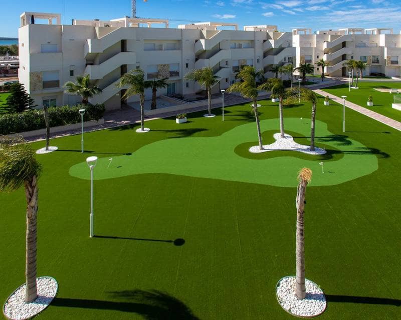 2 slaapkamer Penthouse te koop in El Raso met zwembad - € 325.000 (Ref: 9865569)