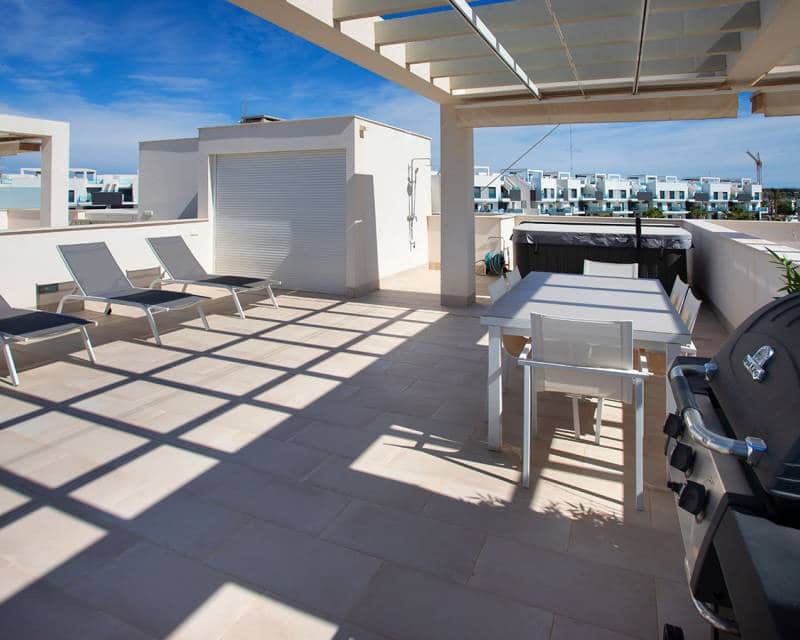 2 slaapkamer Penthouse te koop in El Raso met zwembad - € 325.000 (Ref: 9865569)