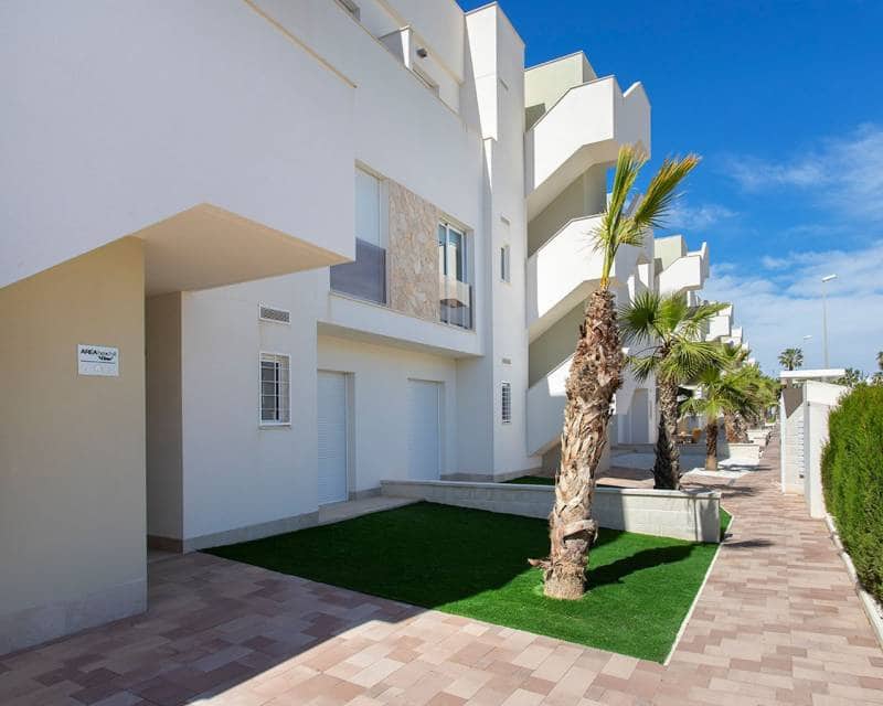 2 slaapkamer Penthouse te koop in El Raso met zwembad - € 325.000 (Ref: 9865569)