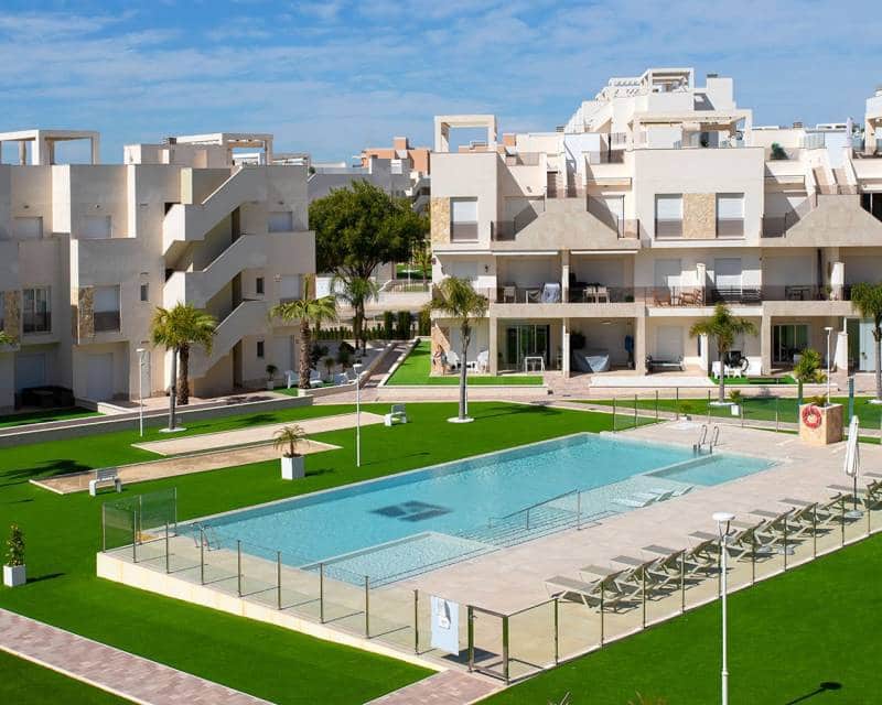 2 slaapkamer Penthouse te koop in El Raso met zwembad - € 325.000 (Ref: 9865569)