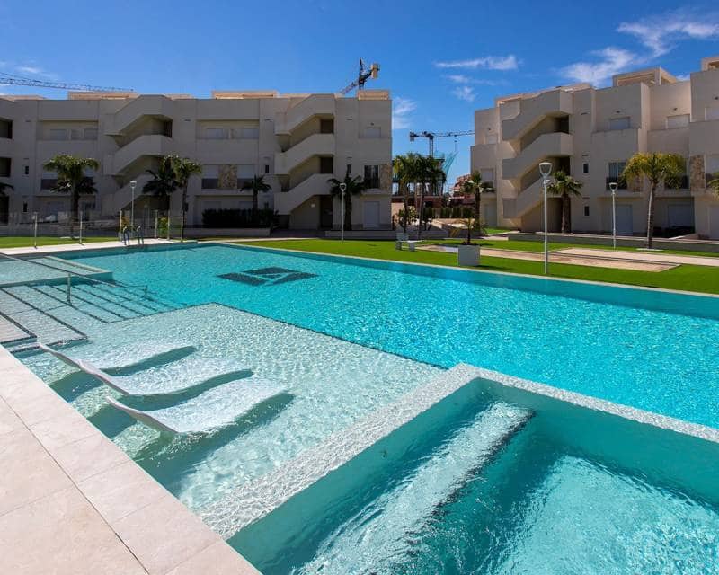 2 slaapkamer Penthouse te koop in El Raso met zwembad - € 325.000 (Ref: 9865569)