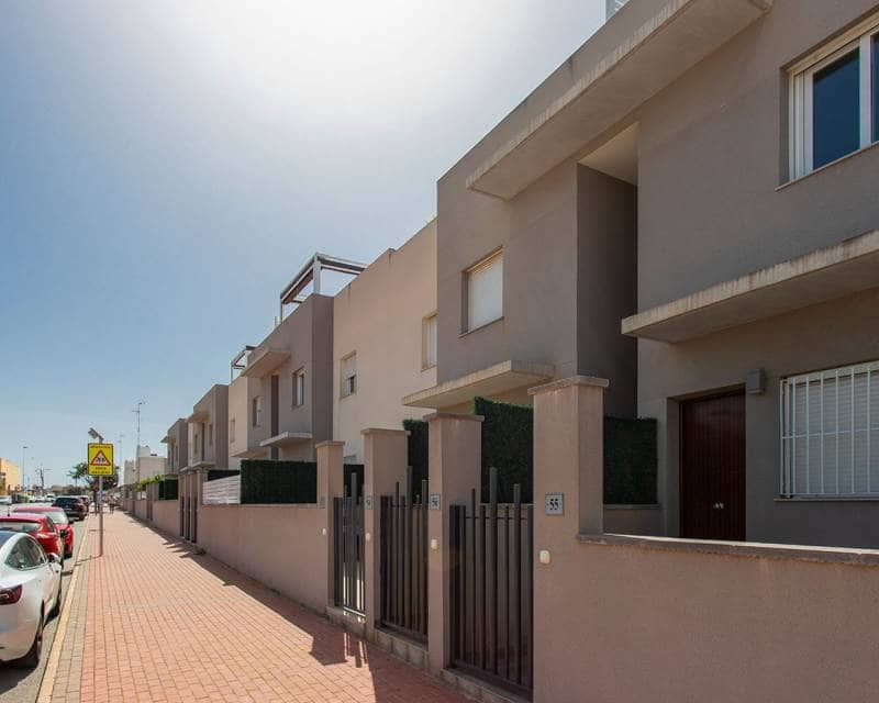 3 sovrum Hus till salu i Aguas Nuevas med pool garage - 299 000 € (Ref: 9865962)