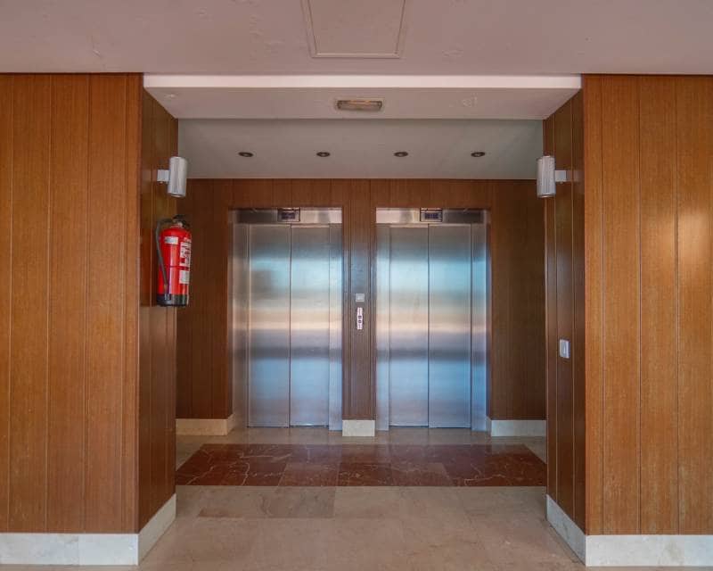 3 sypialnia Apartament na sprzedaż w Guardamar del Segura z basenem - 340 000 € (Ref: 9866110)