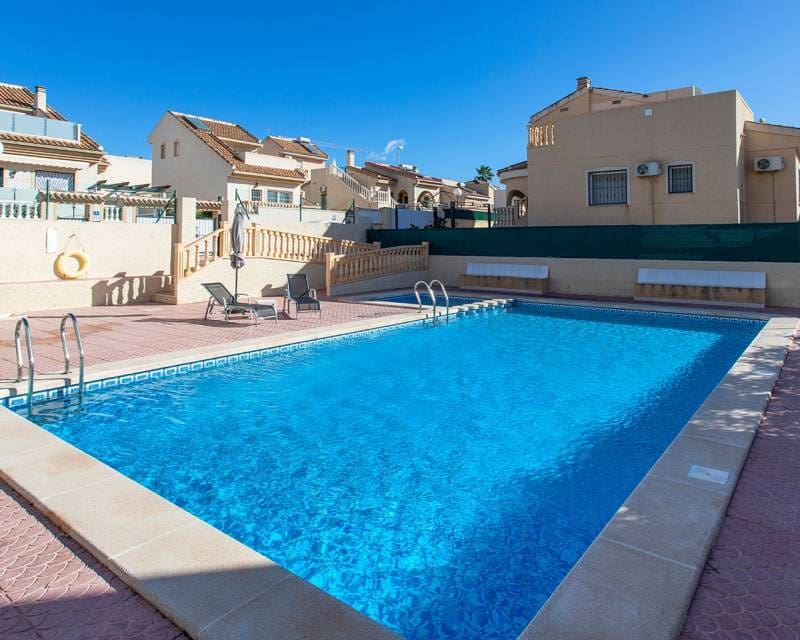 2 slaapkamer Villa te koop in Benijofar met zwembad garage - € 259.900 (Ref: 9866111)