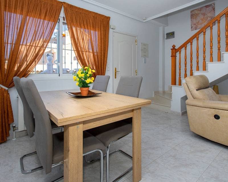 2 slaapkamer Villa te koop in Benijofar met zwembad garage - € 259.900 (Ref: 9866111)