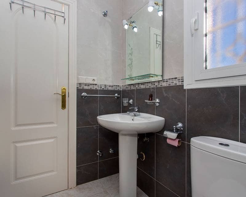 2 slaapkamer Villa te koop in Benijofar met zwembad garage - € 259.900 (Ref: 9866111)
