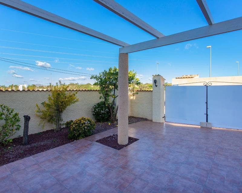 2 slaapkamer Villa te koop in Benijofar met zwembad garage - € 259.900 (Ref: 9866111)