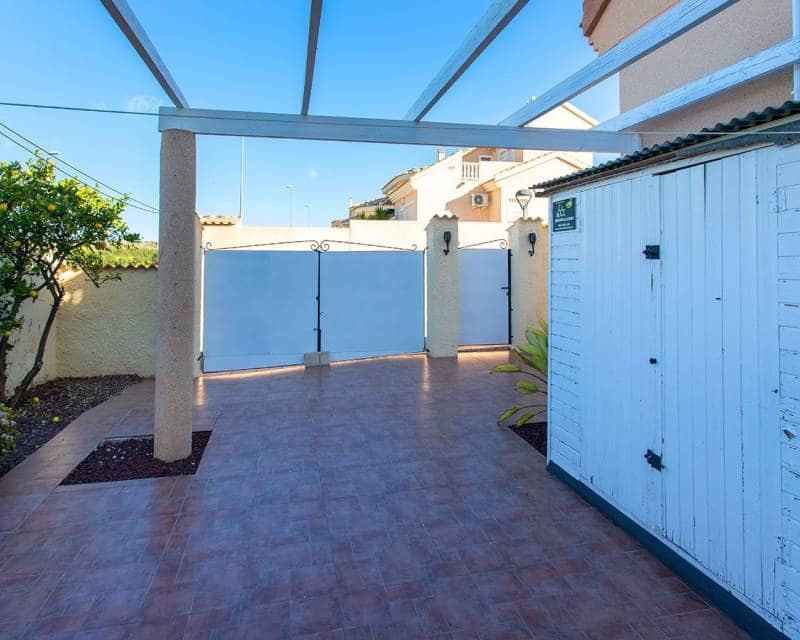 2 slaapkamer Villa te koop in Benijofar met zwembad garage - € 259.900 (Ref: 9866111)
