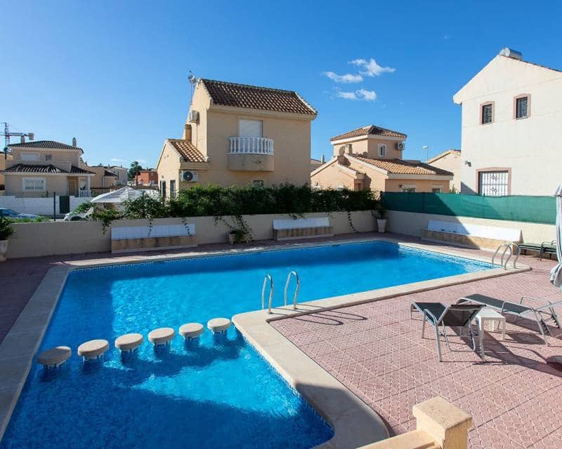 2 slaapkamer Villa te koop in Benijofar met zwembad garage - € 259.900 (Ref: 9866111)