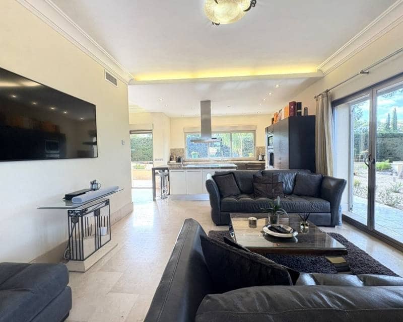 5 sypialnia Willa na sprzedaż w Miasto Murcja z basenem garażem - 1 300 000 € (Ref: 9867600)