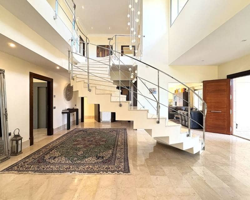 5 sypialnia Willa na sprzedaż w Miasto Murcja z basenem garażem - 1 300 000 € (Ref: 9867600)