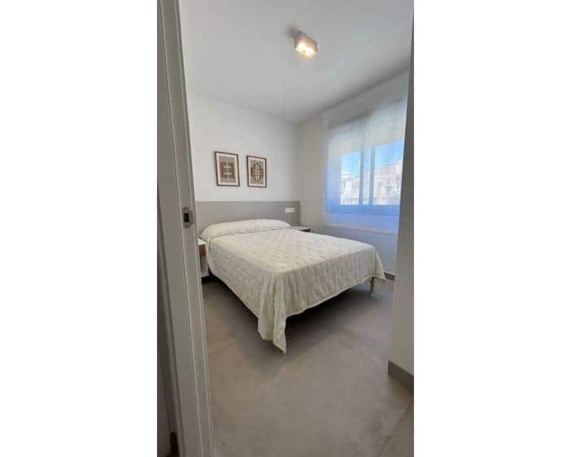 3 chambre Villa/Maison Semi-Mitoyenne à vendre à Pilar de la Horadada avec garage - 299 900 € (Ref: 9867710)