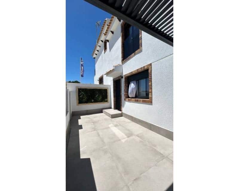3 chambre Villa/Maison Semi-Mitoyenne à vendre à Pilar de la Horadada avec garage - 299 900 € (Ref: 9867710)