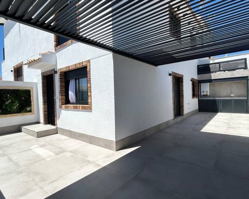 3 chambre Villa/Maison Semi-Mitoyenne à vendre à Pilar de la Horadada avec garage - 299 900 € (Ref: 9867710)