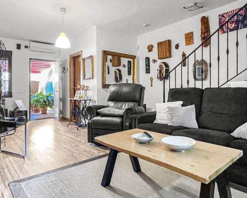 3 soverom Rekkehus til salgs i Los Balcones med garasje - € 320 000 (Ref: 9874038)