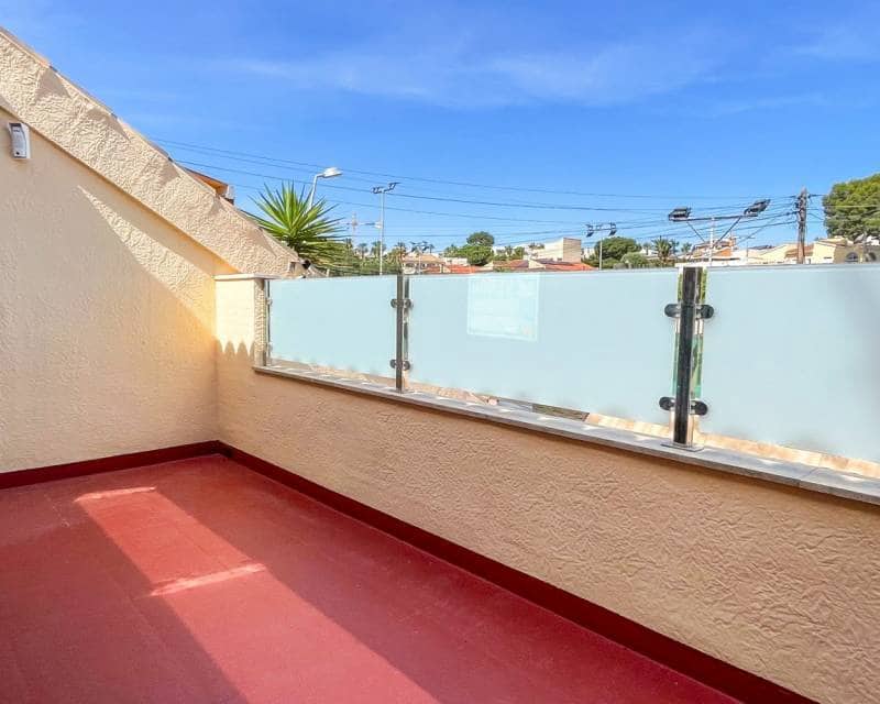 3 soverom Rekkehus til salgs i Los Balcones med garasje - € 320 000 (Ref: 9874038)