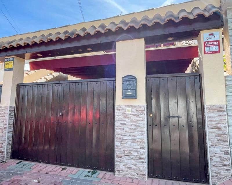 3 soverom Rekkehus til salgs i Los Balcones med garasje - € 320 000 (Ref: 9874038)