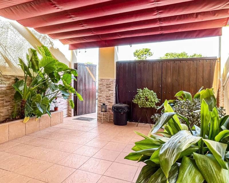 3 soverom Rekkehus til salgs i Los Balcones med garasje - € 320 000 (Ref: 9874038)