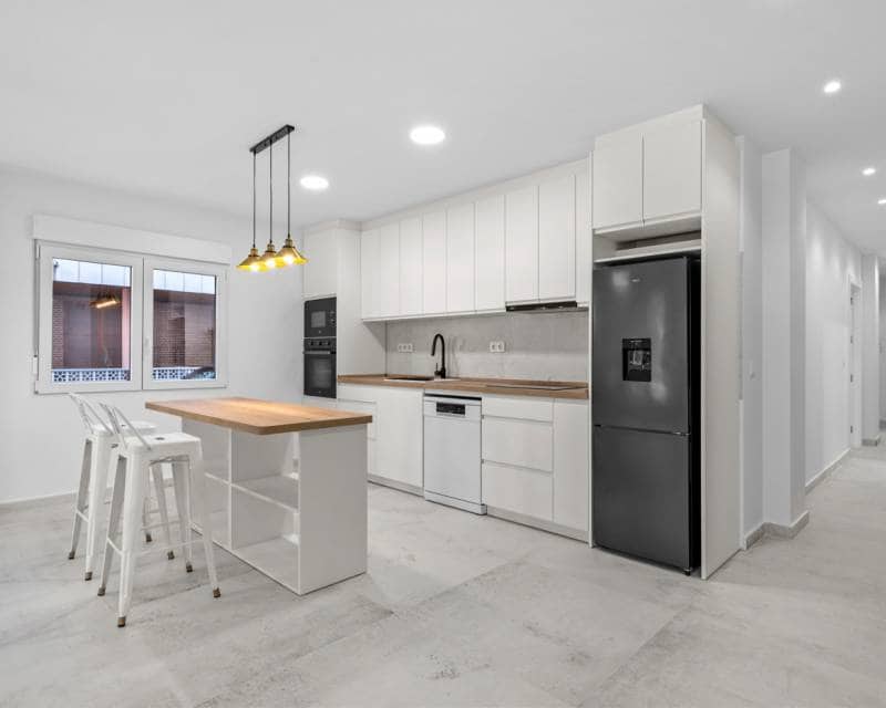 3 soverom Leilighet til salgs i Torrevieja - € 275 000 (Ref: 9875428)