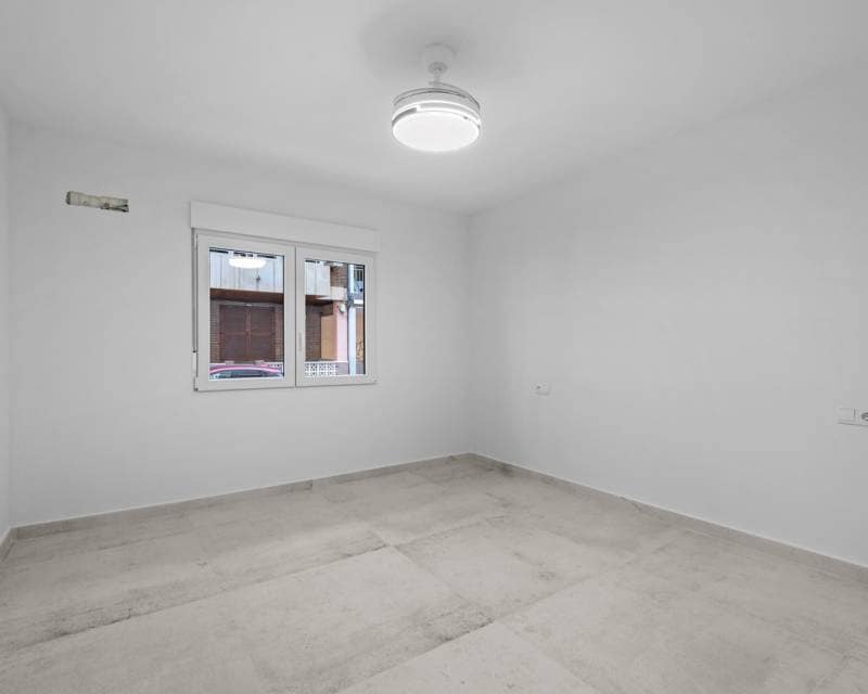 3 soverom Leilighet til salgs i Torrevieja - € 275 000 (Ref: 9875428)