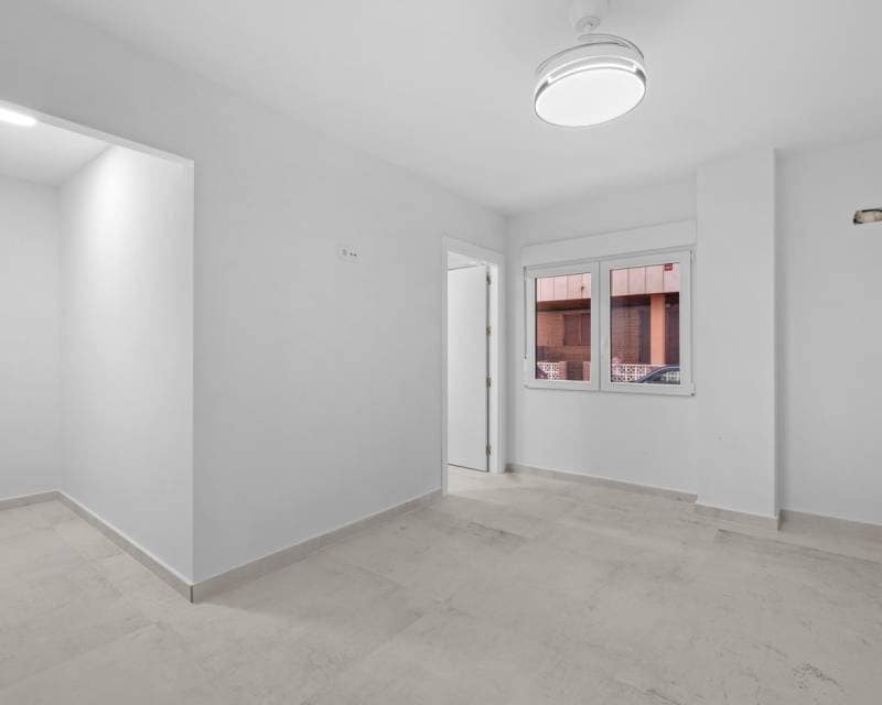 3 soverom Leilighet til salgs i Torrevieja - € 275 000 (Ref: 9875428)