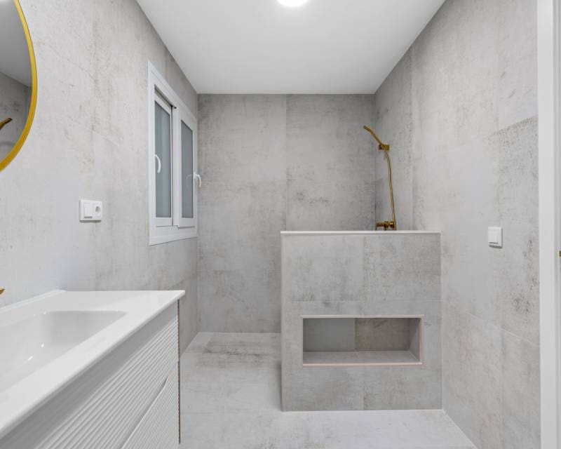 3 soverom Leilighet til salgs i Torrevieja - € 275 000 (Ref: 9875428)