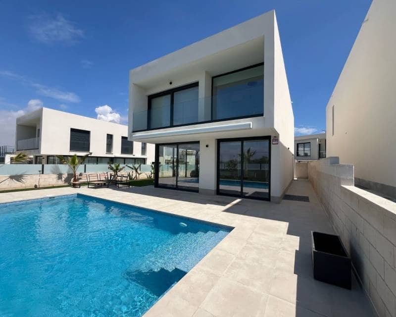 4 sovrum Villa till salu i Gran Alacant - 805 000 € (Ref: 9882474)