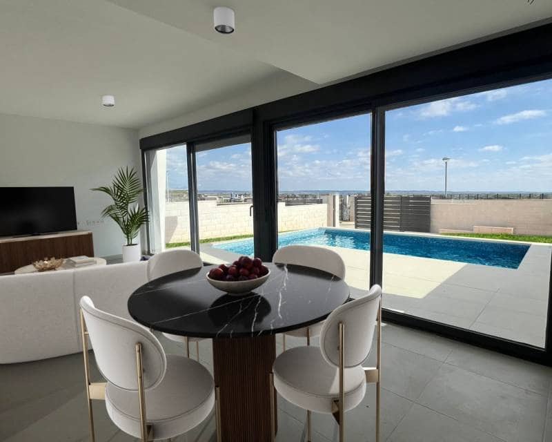 3 soverom Kjedet enebolig til salgs i Gran Alacant - € 495 000 (Ref: 9882476)