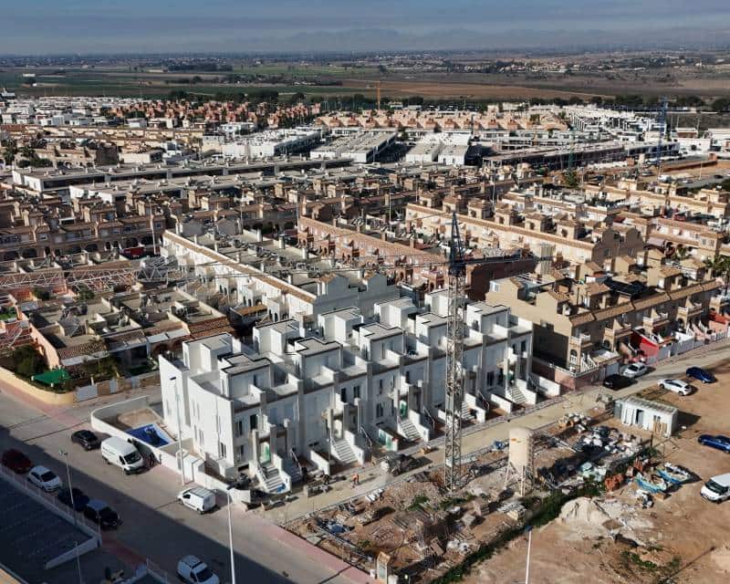 2 Zimmer Doppelhaus zu verkaufen in Gran Alacant mit Pool - 306.000 € (Ref: 9882637)