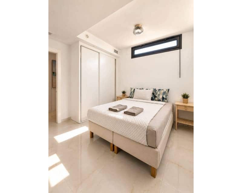 4 quarto Moradia para venda em Orihuela Costa com piscina garagem - 699 000 € (Ref: 9890699)