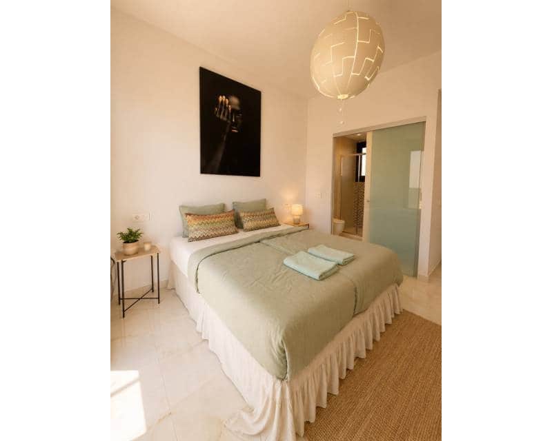 4 quarto Moradia para venda em Orihuela Costa com piscina garagem - 699 000 € (Ref: 9890699)