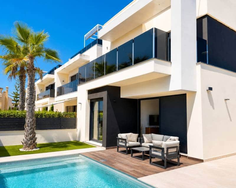 4 quarto Moradia para venda em Orihuela Costa com piscina garagem - 699 000 € (Ref: 9890699)