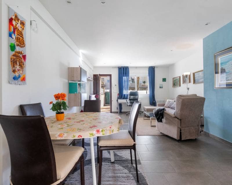 2 soveværelse Byhus til salg i Torrevieja med swimmingpool garage - € 265.000 (Ref: 9890994)