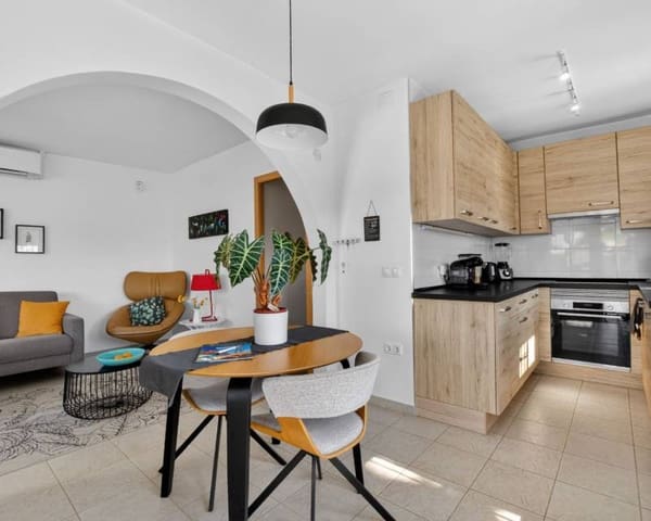 3 soveværelse Villa til salg i Nueva Torrevieja, Torrevieja med garage - € 399.000 (Ref: 9891352)