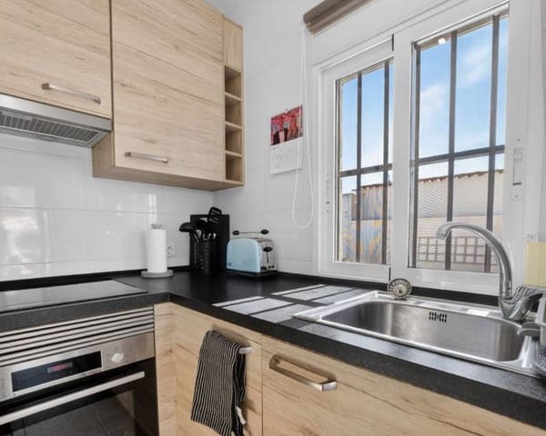 3 soveværelse Villa til salg i Nueva Torrevieja, Torrevieja med garage - € 399.000 (Ref: 9891352)