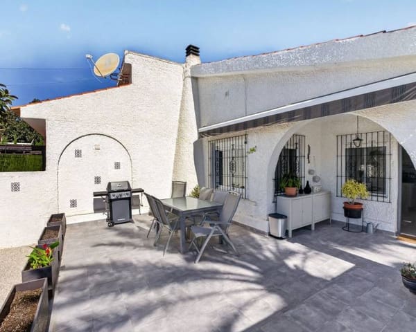 3 soveværelse Villa til salg i Nueva Torrevieja, Torrevieja med garage - € 399.000 (Ref: 9891352)