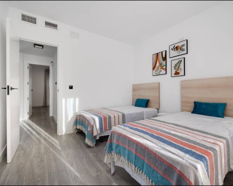 4 bedroom Villa for sale in El Chaparral with pool garage - € 400,000 (Ref: 9892749)